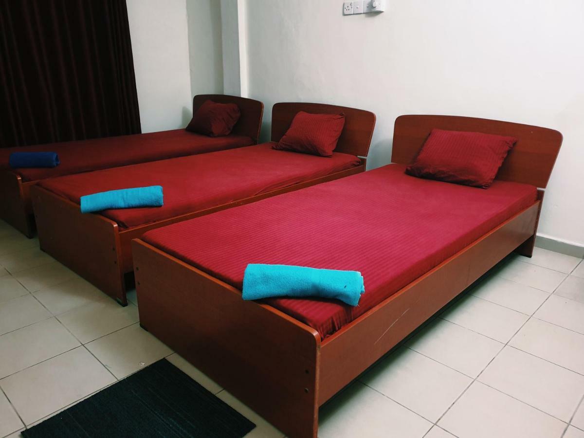Oasis Skybeach Hostel - Негомбо Экстерьер фото